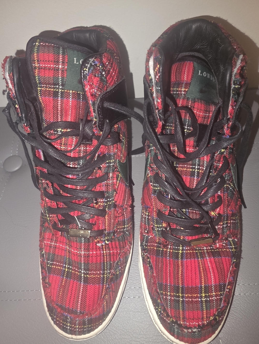 Nike London Dunk Red Plaid Wedge Sneaker with Green Swoosh - Picture 4 of 7